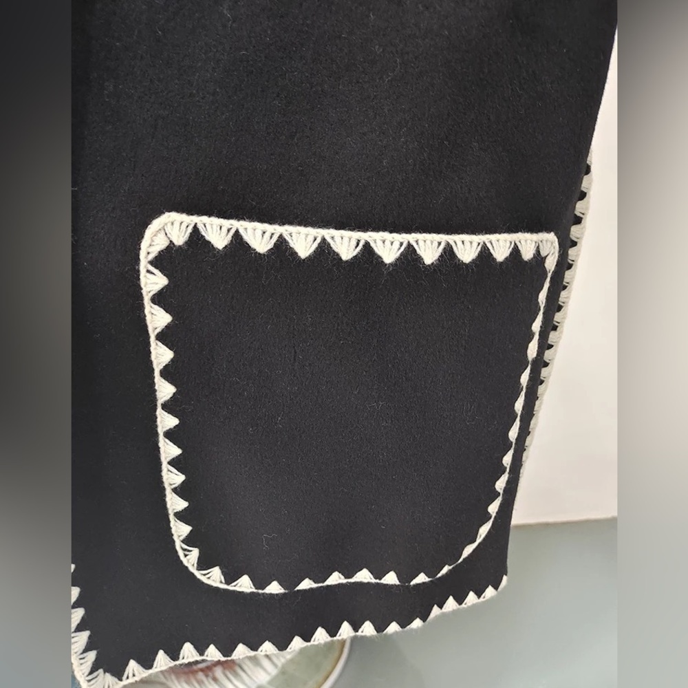 Black Woolen Coat With Scarf - Picture 5 of 5